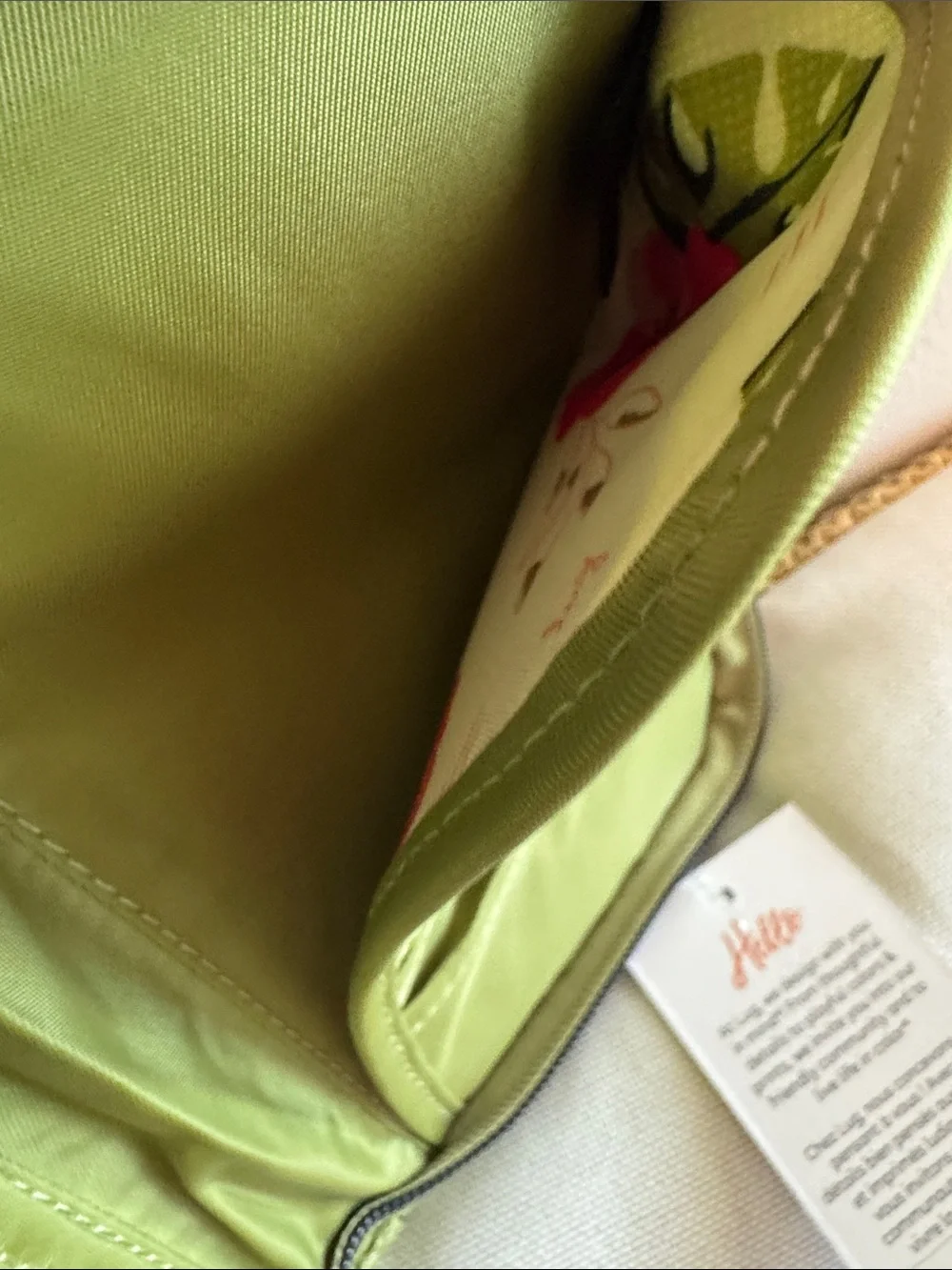 Lug Tandem Zip SE Grass Green Quilted Wristlet/cell phone Wallet-